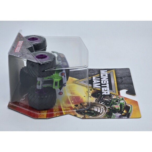 Spin Master Monster Jam Grave Digger 2025 Series 1 Purple 1:64 Diecast Truck - Picture 3 of 7